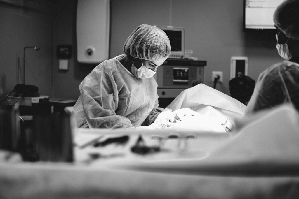 como fazer cirurgia plástica pelo convênio​