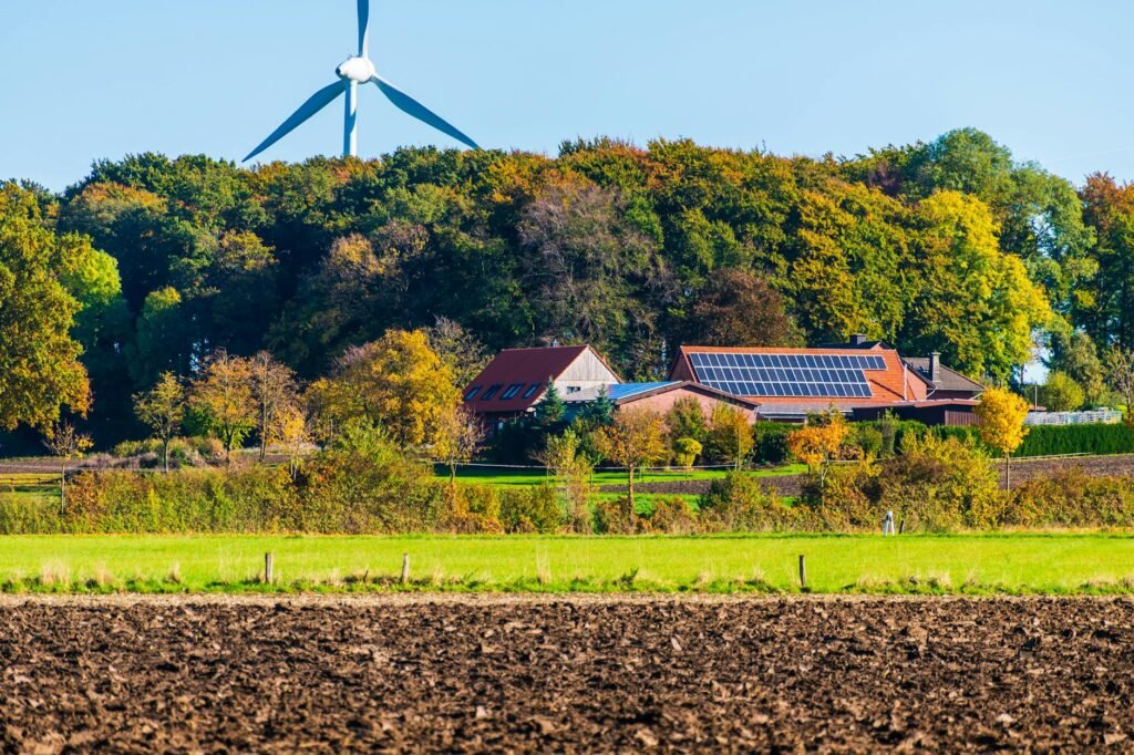 Energia Solar e Saneamento Rural: A Aliança Essencial para o Desenvolvimento Sustentável — como a energia solar pode compleme