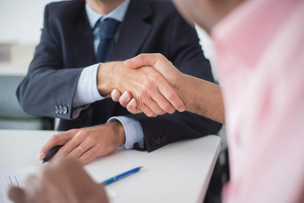 Domine a Negociação com Fornecedores: Estratégias para Preços Imbatíveis e Parcerias Vantajosas — como negociar com fornecedo