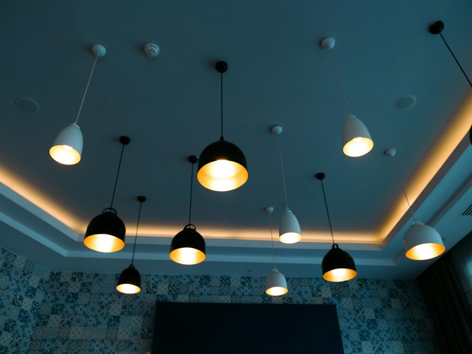 O Poder da Luz: Como Usar Iluminação Estratégica para Transformar Ambientes Pequenos — como usar iluminação para transformar