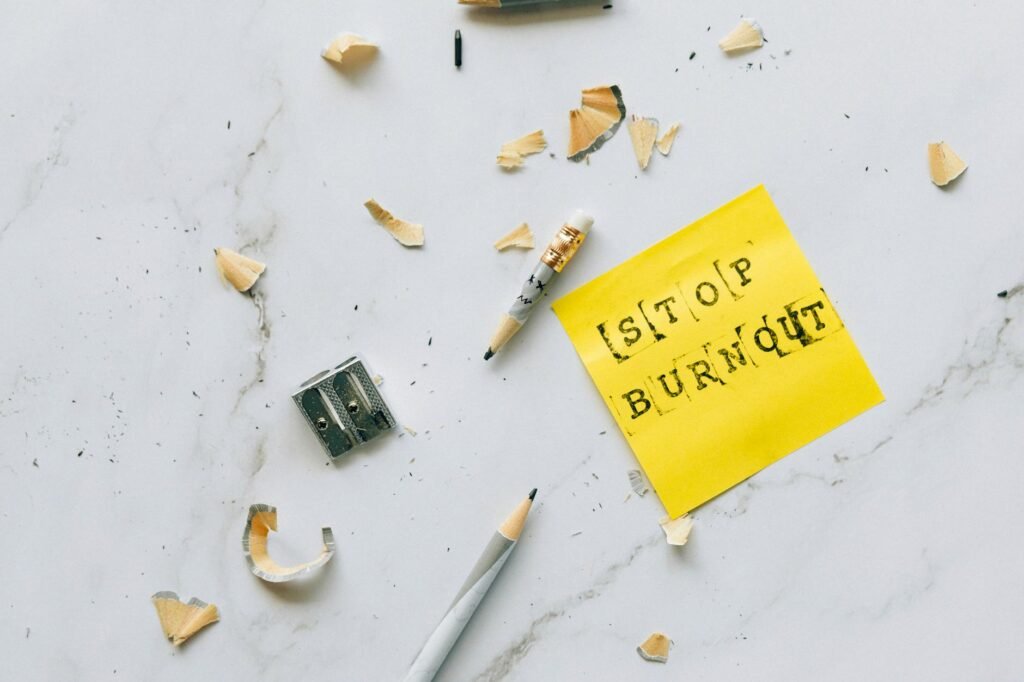 Síndrome de Burnout: O Guia Definitivo para Entender, Identificar e Prevenir no Trabalho 2 Síndrome de Burnout: O Guia Definitivo para Entender, Identificar e Prevenir no Trabalho — o que é síndrome de burnout e como
